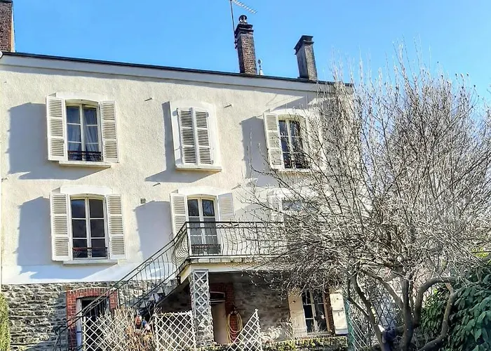 Chez Many, Par Fred Et Henri Bed & Breakfast